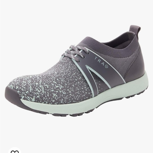 Traq by Alegria Shoes - BNWT Traq slip on ladies runners by Alegria